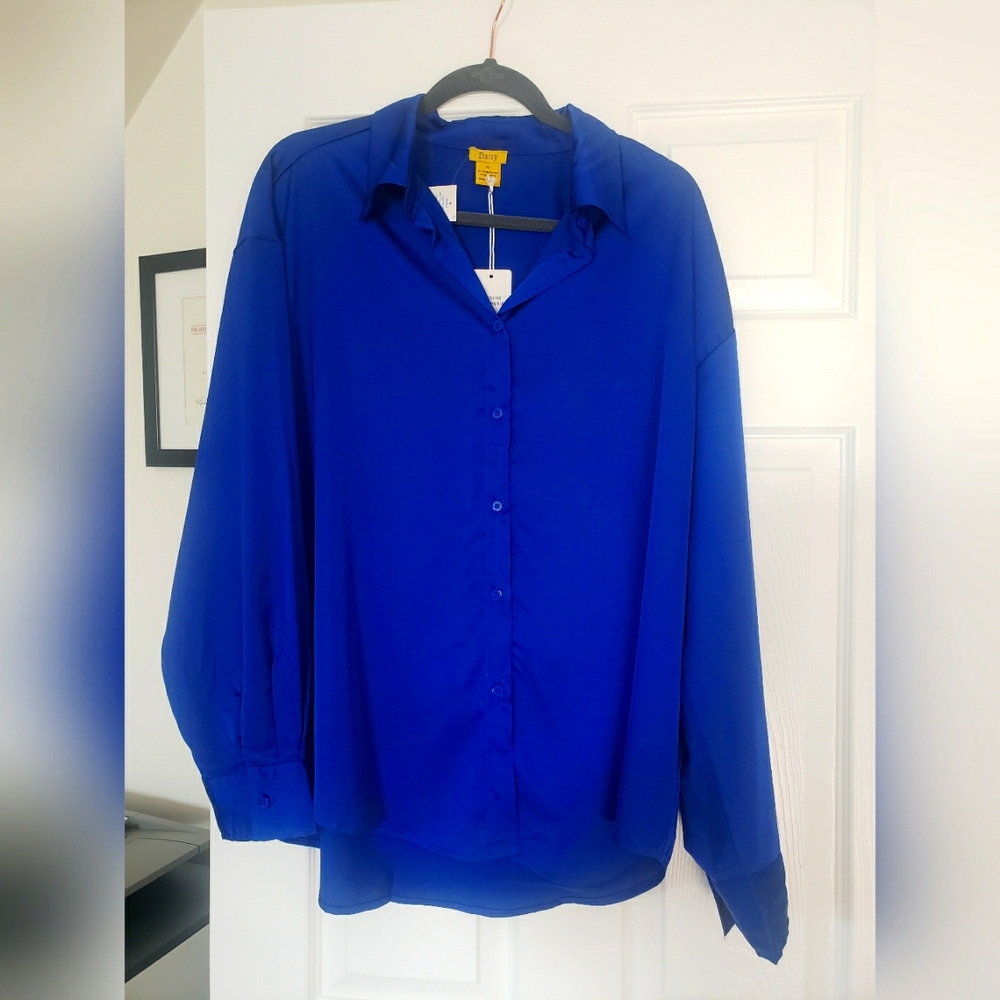 Women's XL Blouse by Daisy